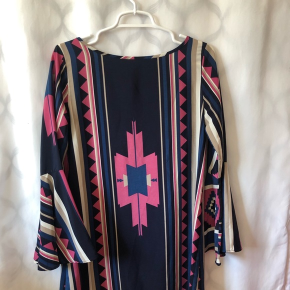 Fashion Express Women’s Dress Small Purple/Blue/Creams - Picture 3 of 7